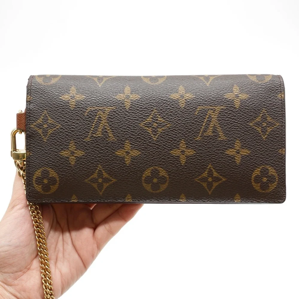 🍓LV Two-Buttons Monogram Wallet - Picture 2 of 13